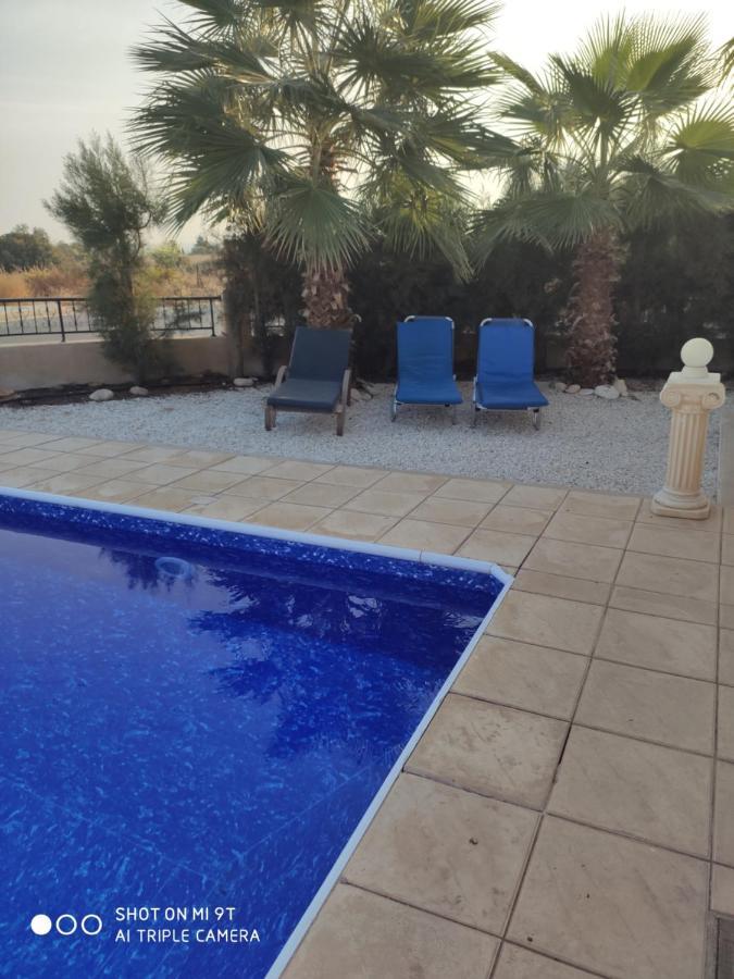 Coral Bay Villa Fortune Extérieur photo